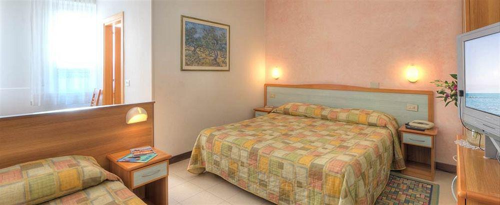 Hotel Giannino Porto Recanati Exterior photo