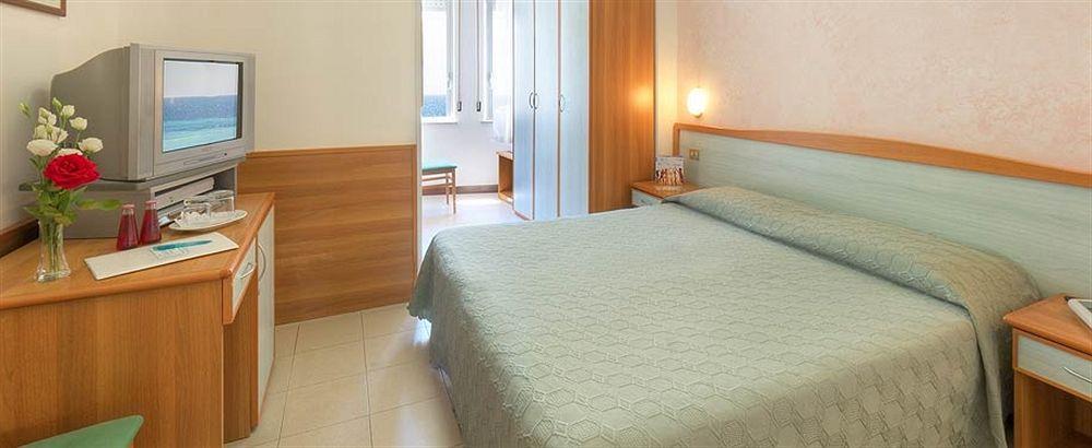 Hotel Giannino Porto Recanati Exterior photo